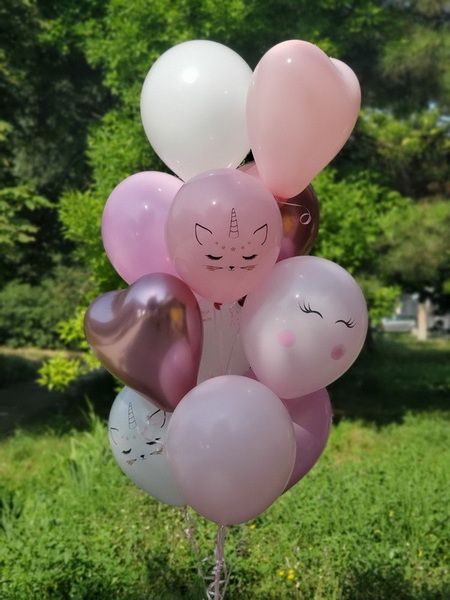Фонтан из 11 гелиевых шаров "Кошка Единорожка"