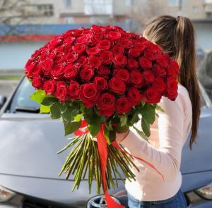 101 роза 60см