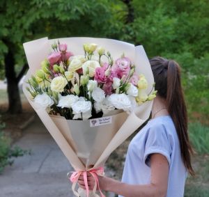 Букет эустомы  "Нежный микс"