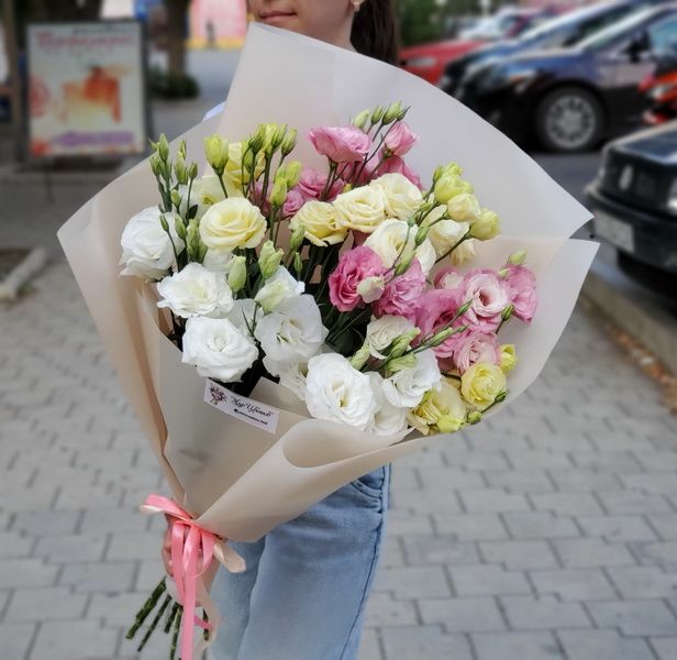 Букет эустомы  "Нежный микс"