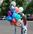 Яркий фонтан из 25 шаров
