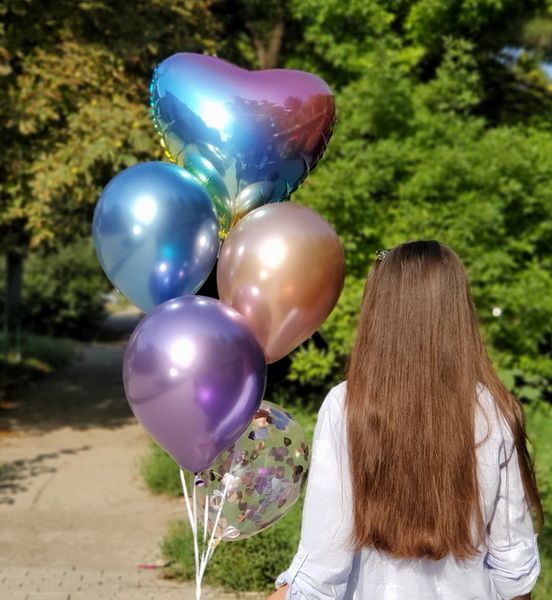 Фонтан из 5 шаров с радужным сердцем