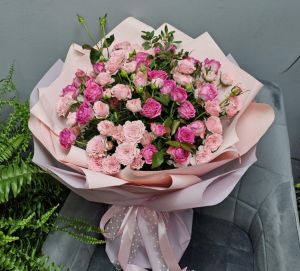 Букет из роз спрей
