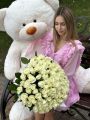 101 роза и медведь гигант